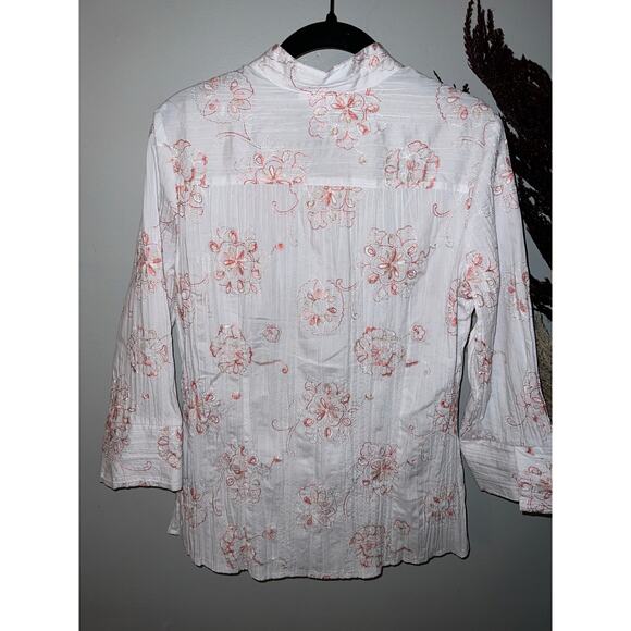 Dressbarn size M embroidered white button up rayon blouse pink peach floral EUC - Picture 2 of 7